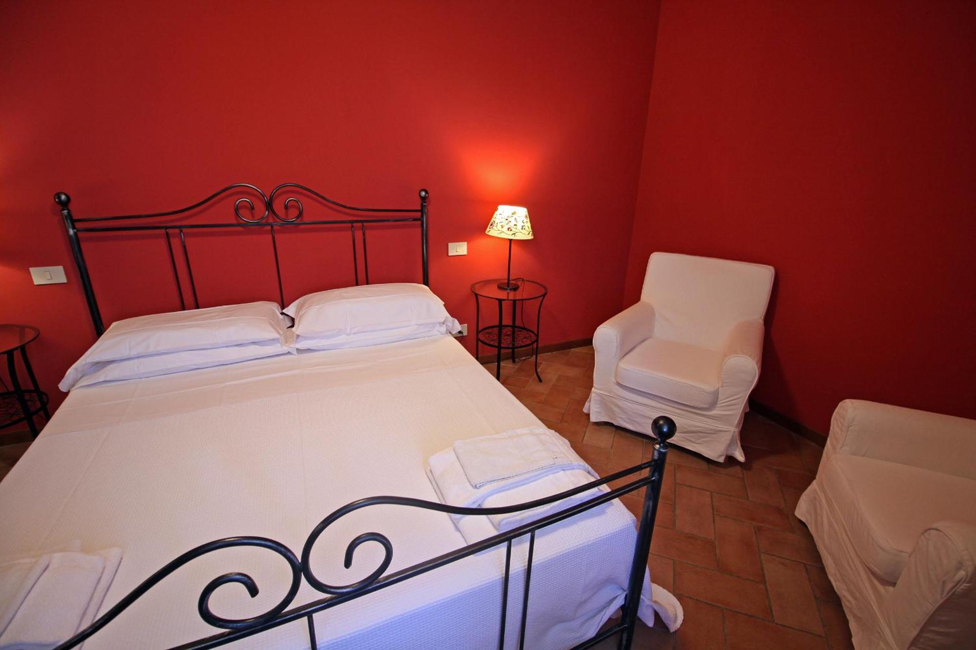Agriturismo Casale Dello Sparviero Кастелина ин Кианти Стая снимка